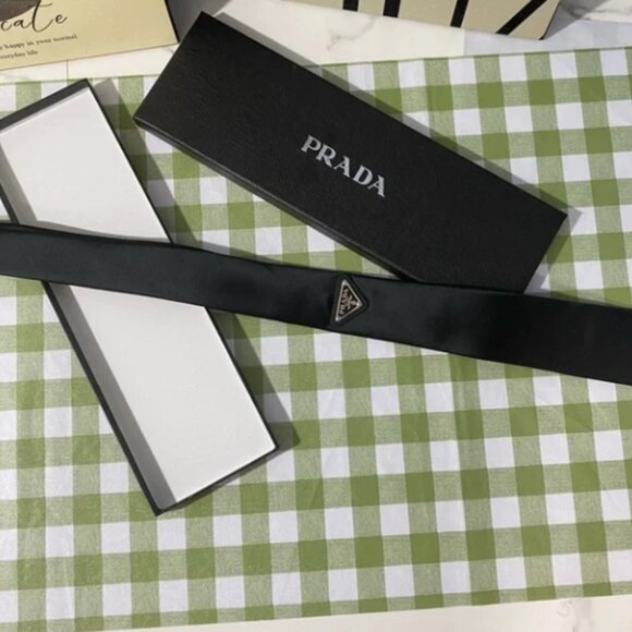 Prada Dark Green Silk Tie - Picture 6 of 6